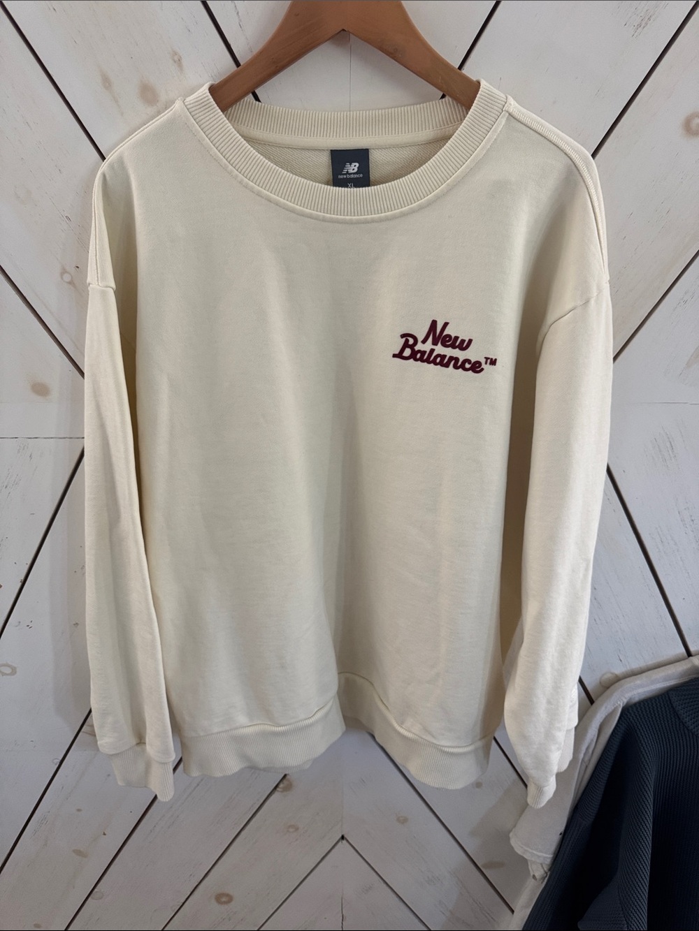 New Balance Men's Cream Crewneck Sweatshirt NEW XL